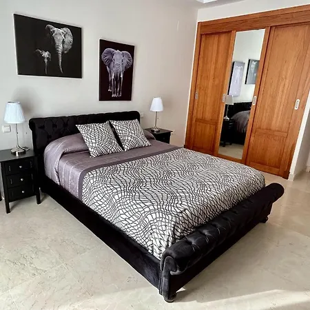 Arcos Gardens בית נופש